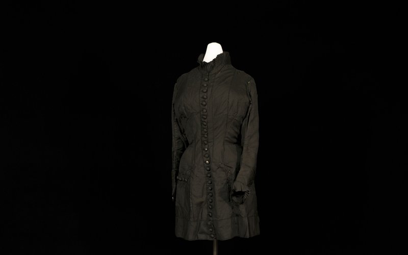 Image of mourning bodice worn by Mary Lincoln.